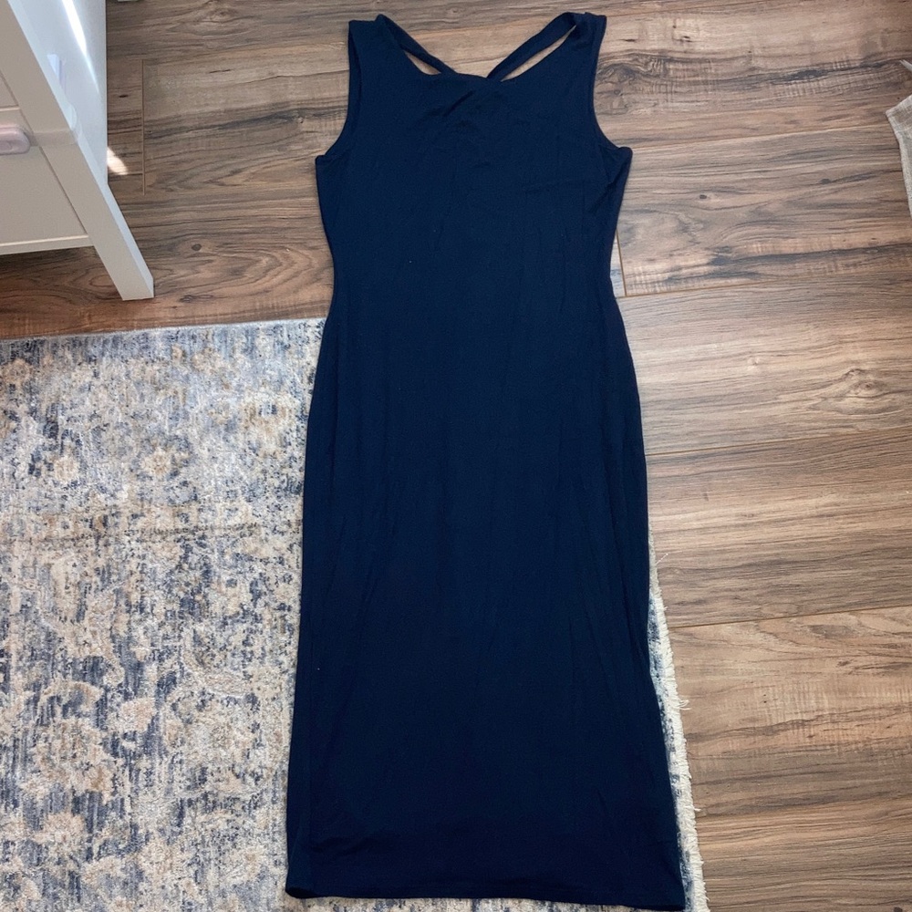 #87. Soprano - Sleeveless Navy Dress with Twist Back